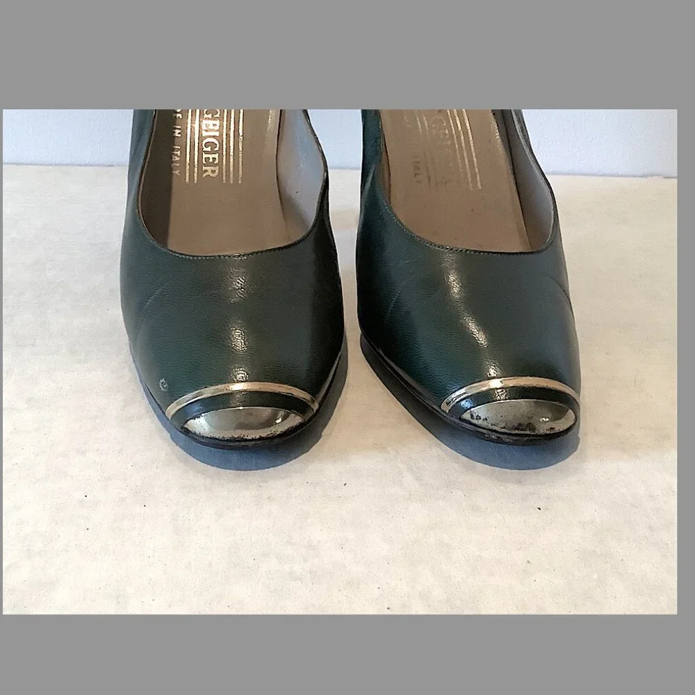 Kurt Geiger VINTAGE 1970S ITALY SHOES: Forest LEATHER Pumps , 2 1/2" heel - Picture 3 of 12
